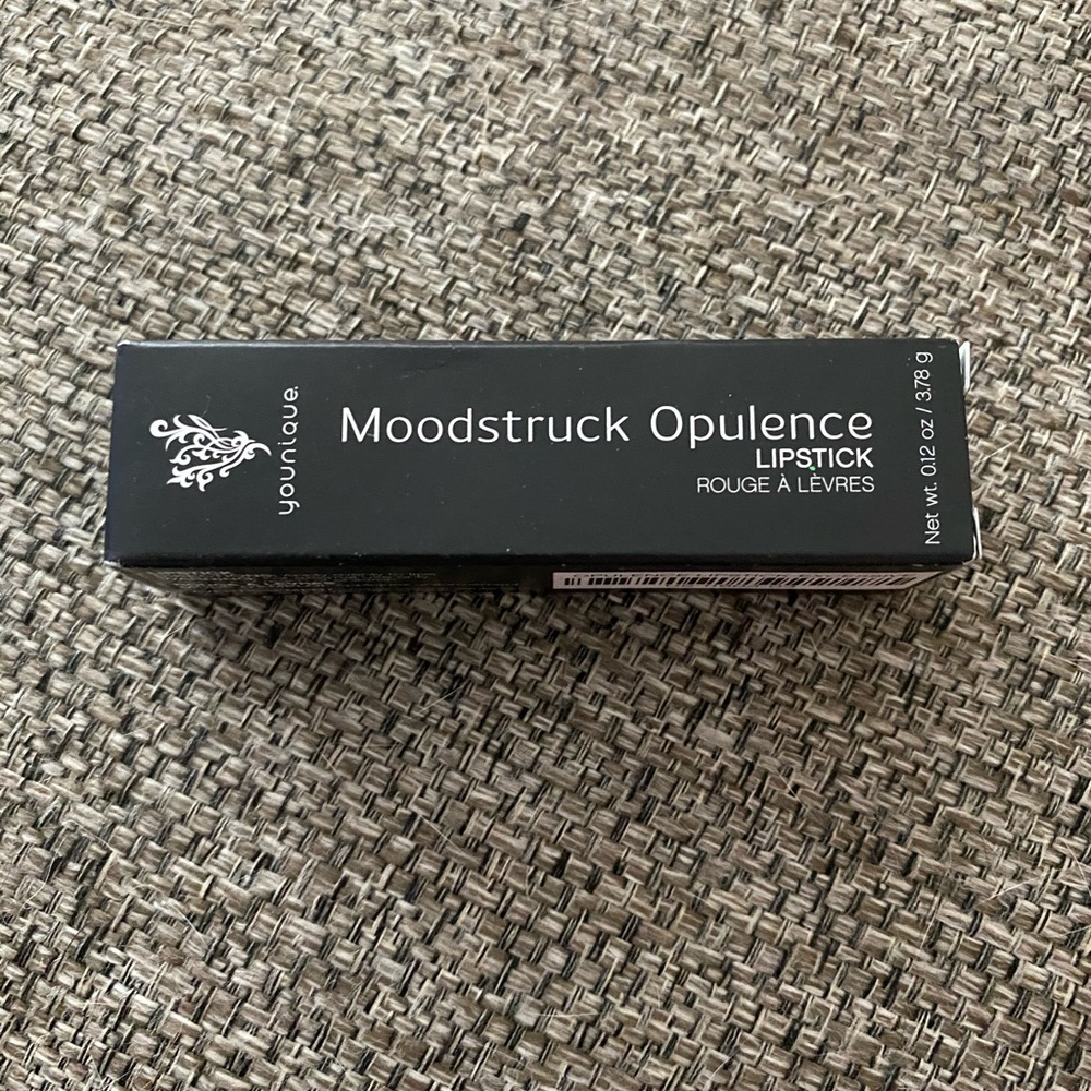 Younique Moonstruck Opulence lipstick